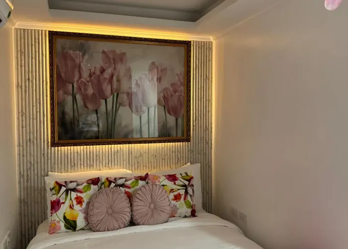 Makati Isabela Luxury شقة