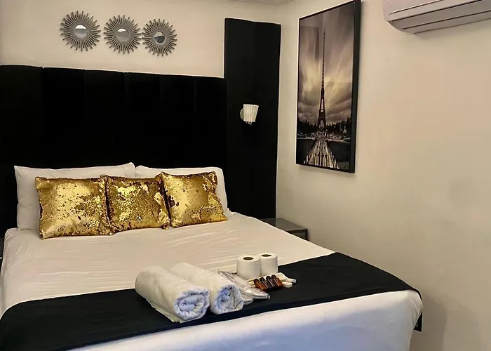 Makati Isabela Luxury شقة مانيلا