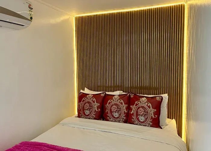 Makati Isabela Luxury