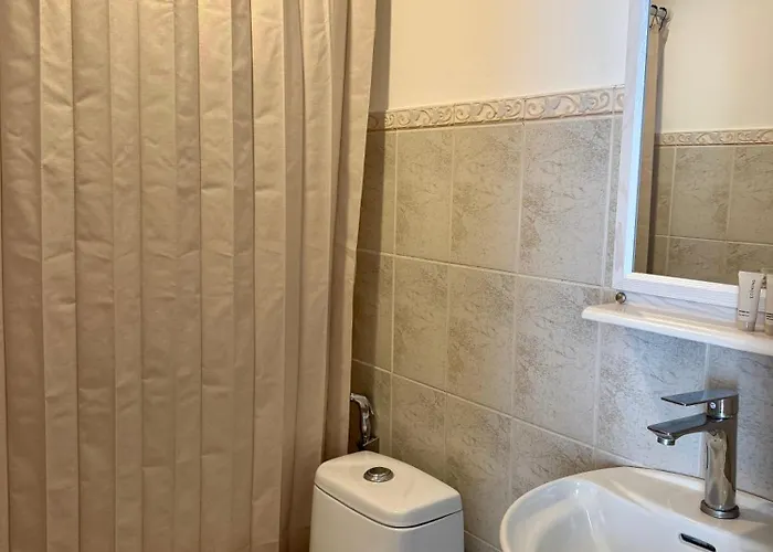 Makati Isabela Luxury *