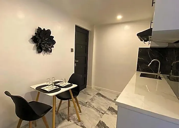 Makati Isabela Luxury شقة *