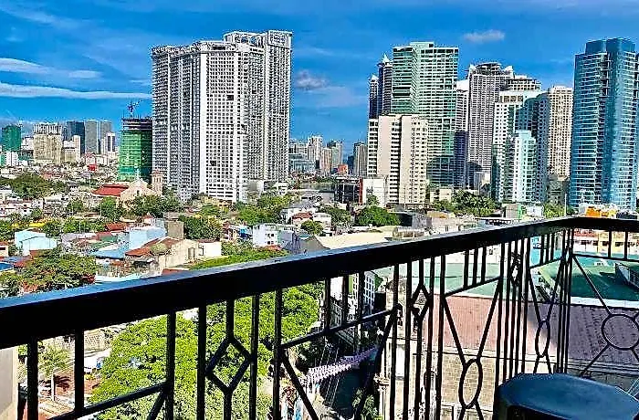 Makati Isabela Luxury *