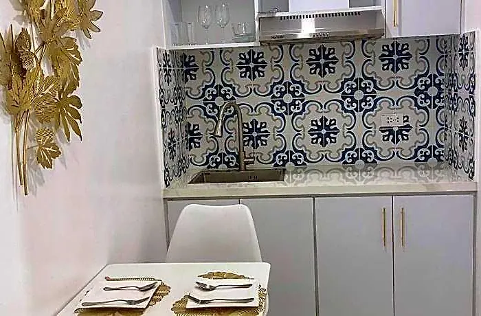 Makati Isabela Luxury