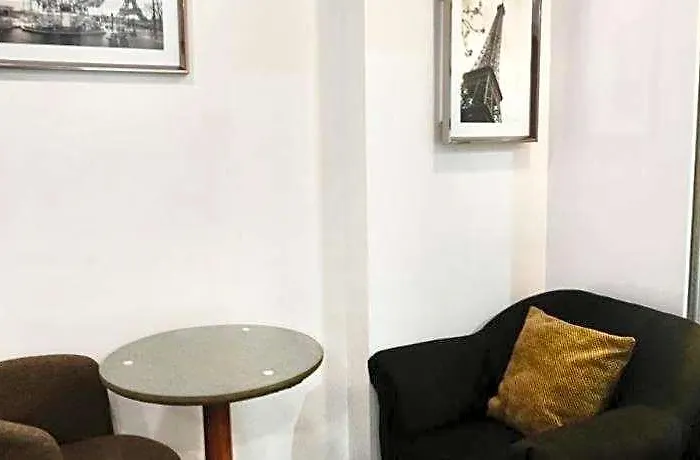 Makati Isabela Luxury شقة