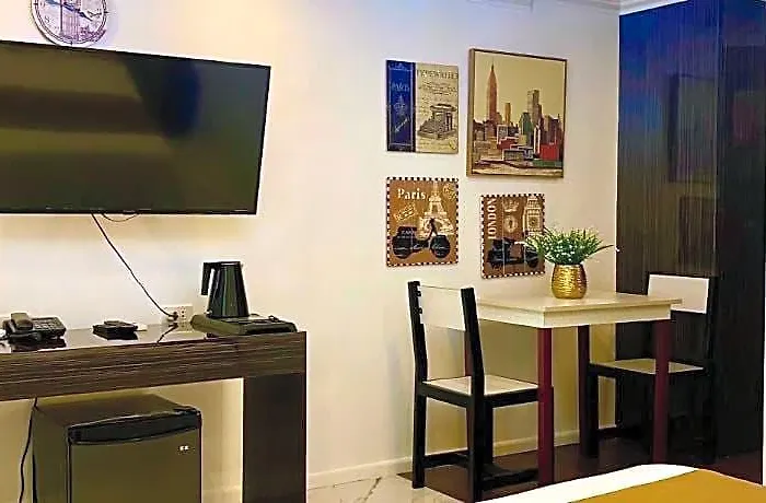 Makati Isabela Luxury